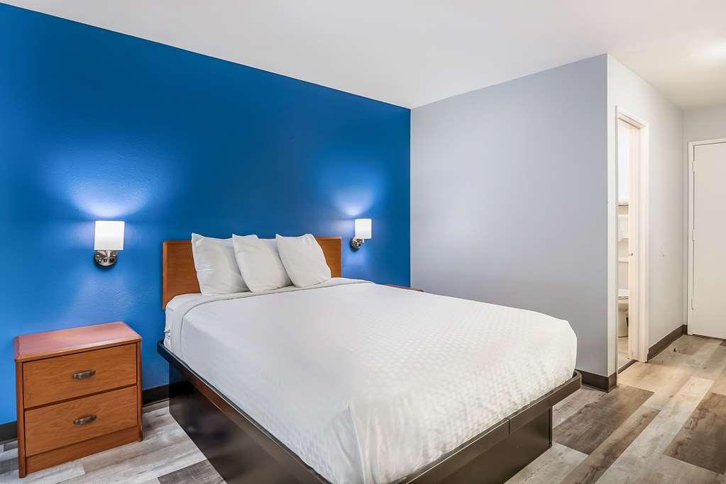 Americas Best Value Inn East Peoria Quarto foto