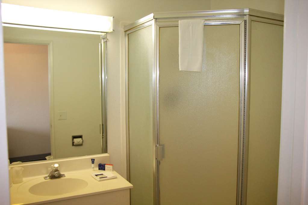 Americas Best Value Inn East Peoria Quarto foto
